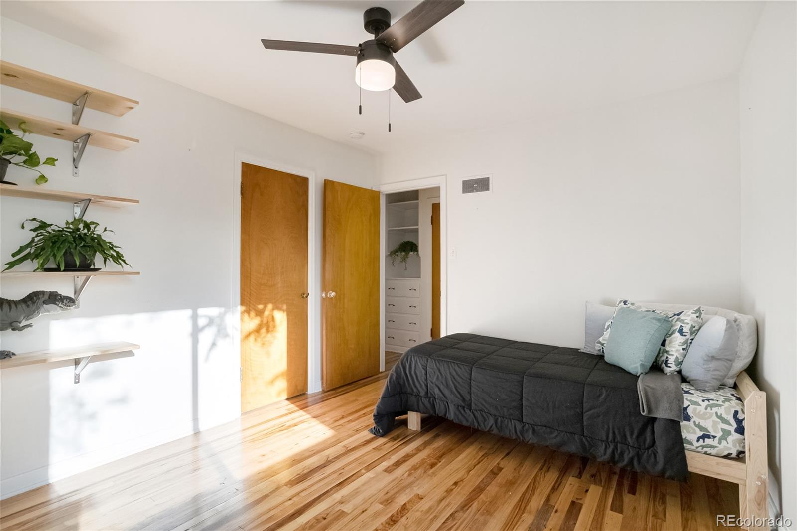MLS Image #18 for 1218 s university boulevard,denver, Colorado