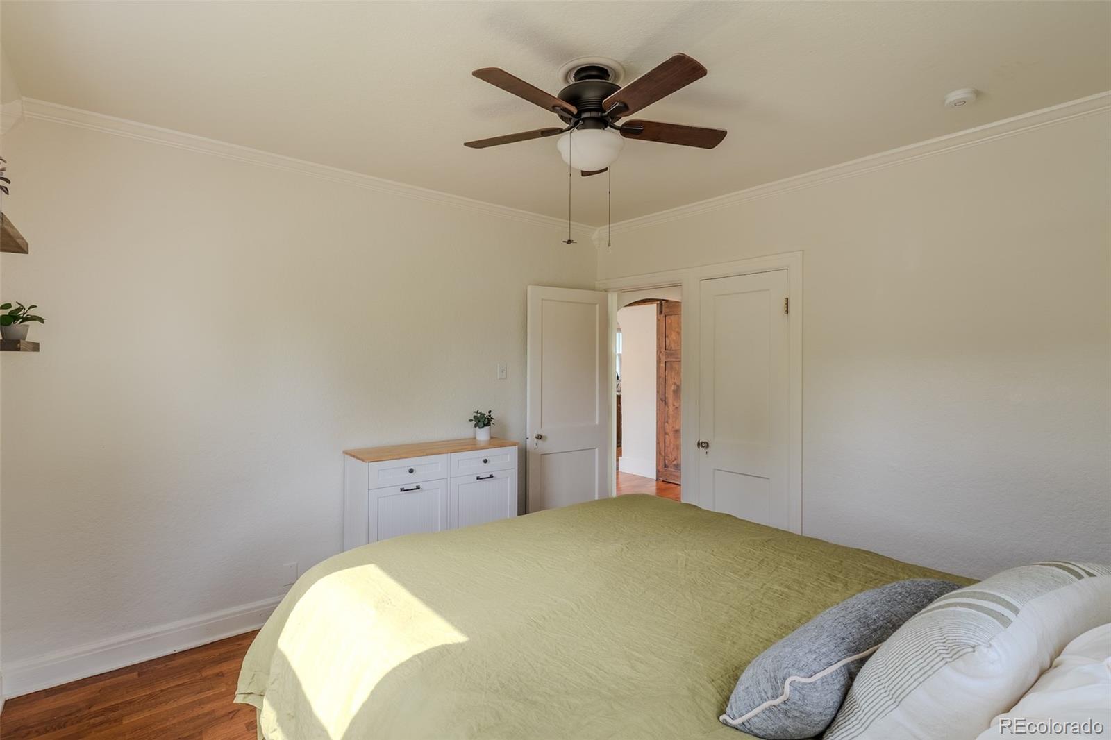 MLS Image #10 for 2635 s cherokee street,denver, Colorado