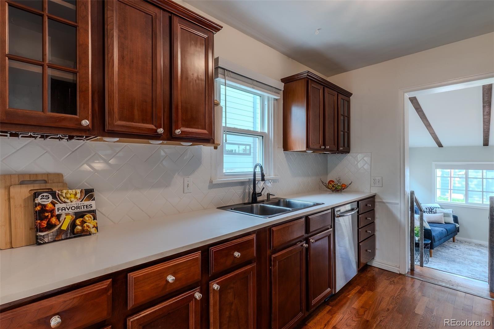 MLS Image #5 for 2635 s cherokee street,denver, Colorado