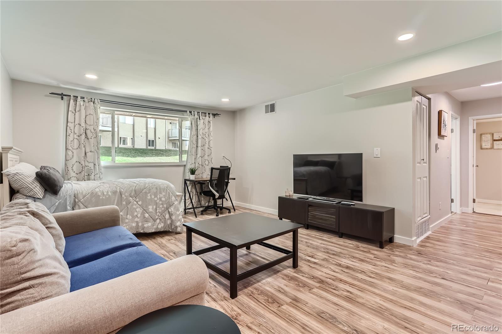 MLS Image #5 for 7625 e quincy avenue,denver, Colorado