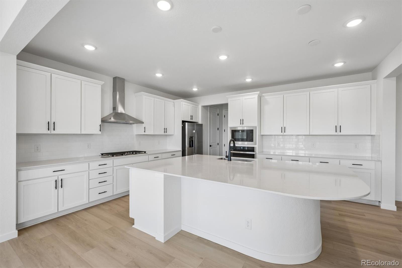 MLS Image #11 for 25294 e warren place,aurora, Colorado