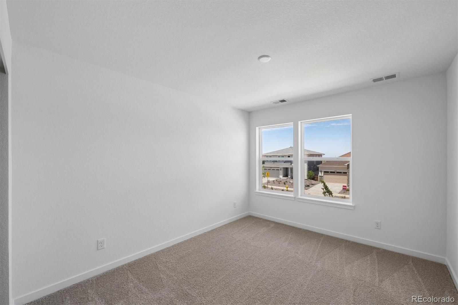 MLS Image #14 for 25294 e warren place,aurora, Colorado