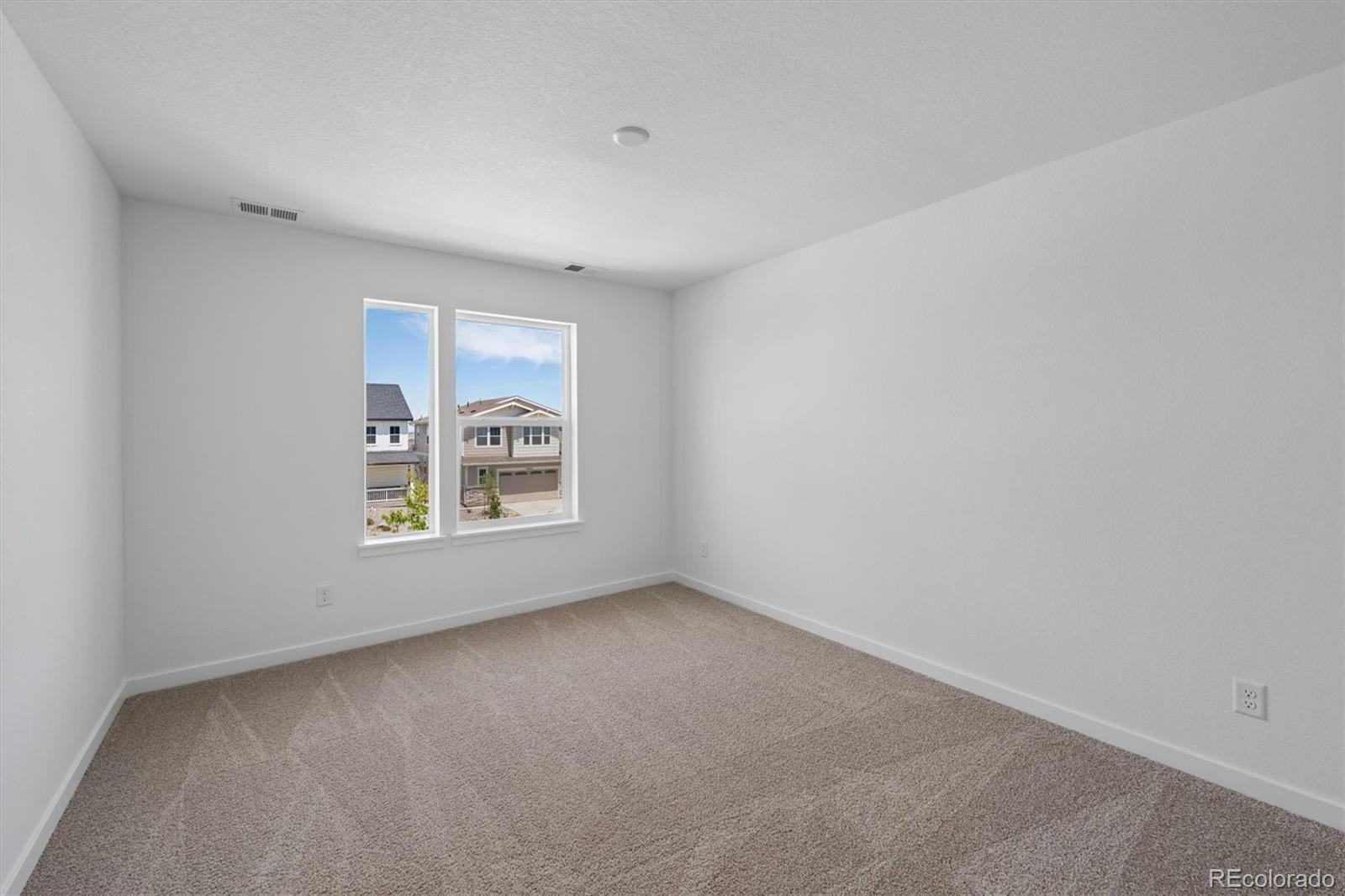 MLS Image #18 for 25294 e warren place,aurora, Colorado