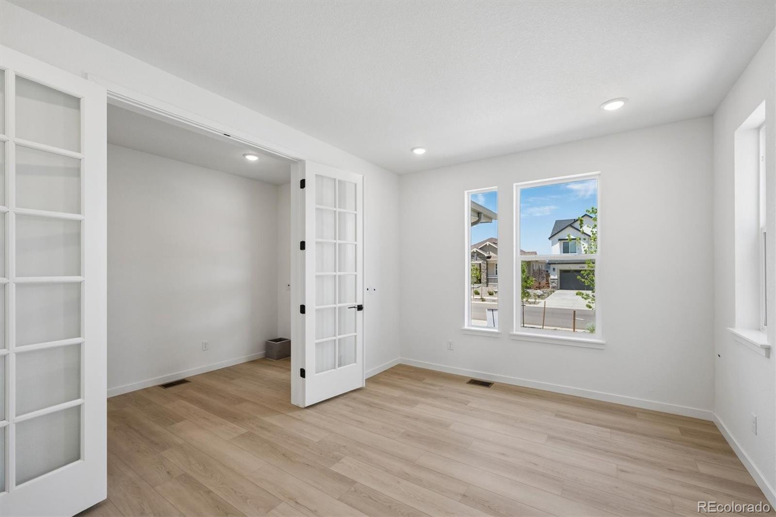 MLS Image #4 for 25294 e warren place,aurora, Colorado