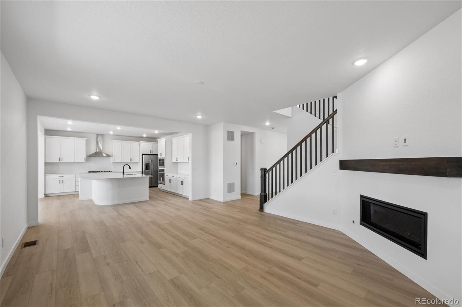MLS Image #7 for 25294 e warren place,aurora, Colorado