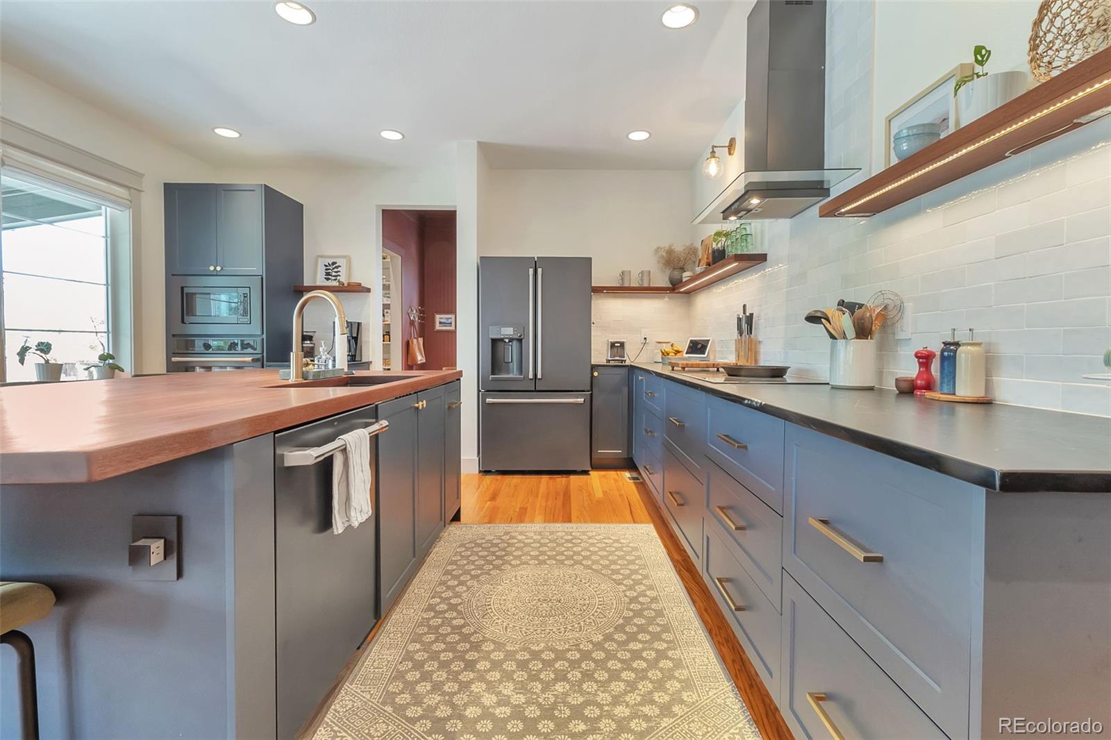 MLS Image #4 for 1281  single tree lane,erie, Colorado