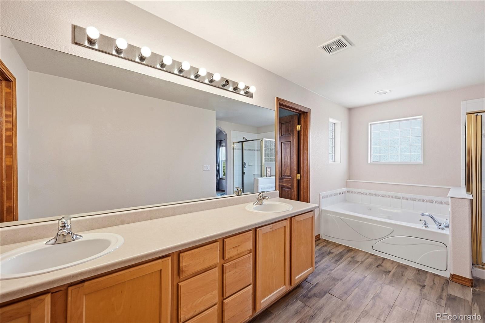 MLS Image #23 for 1428 s dayton circle,aurora, Colorado
