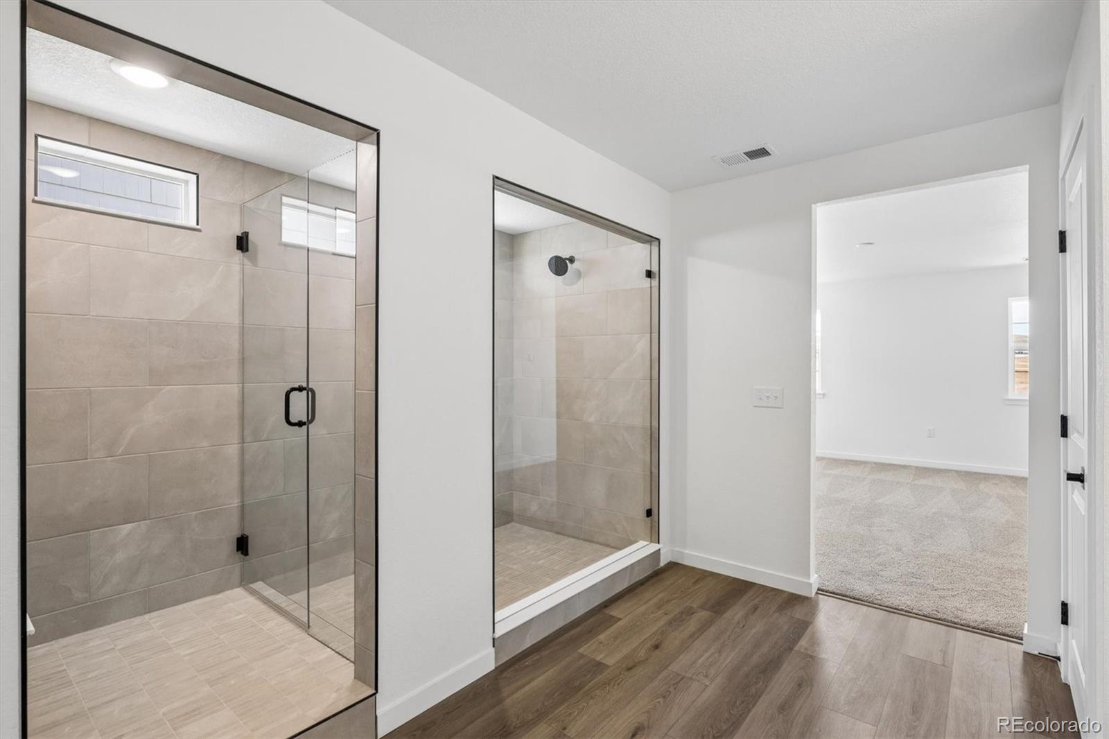 MLS Image #14 for 25264 e warren place,aurora, Colorado