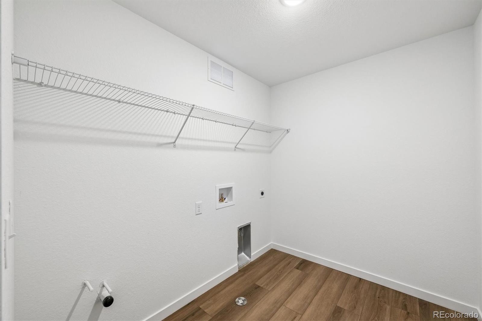 MLS Image #18 for 25264 e warren place,aurora, Colorado