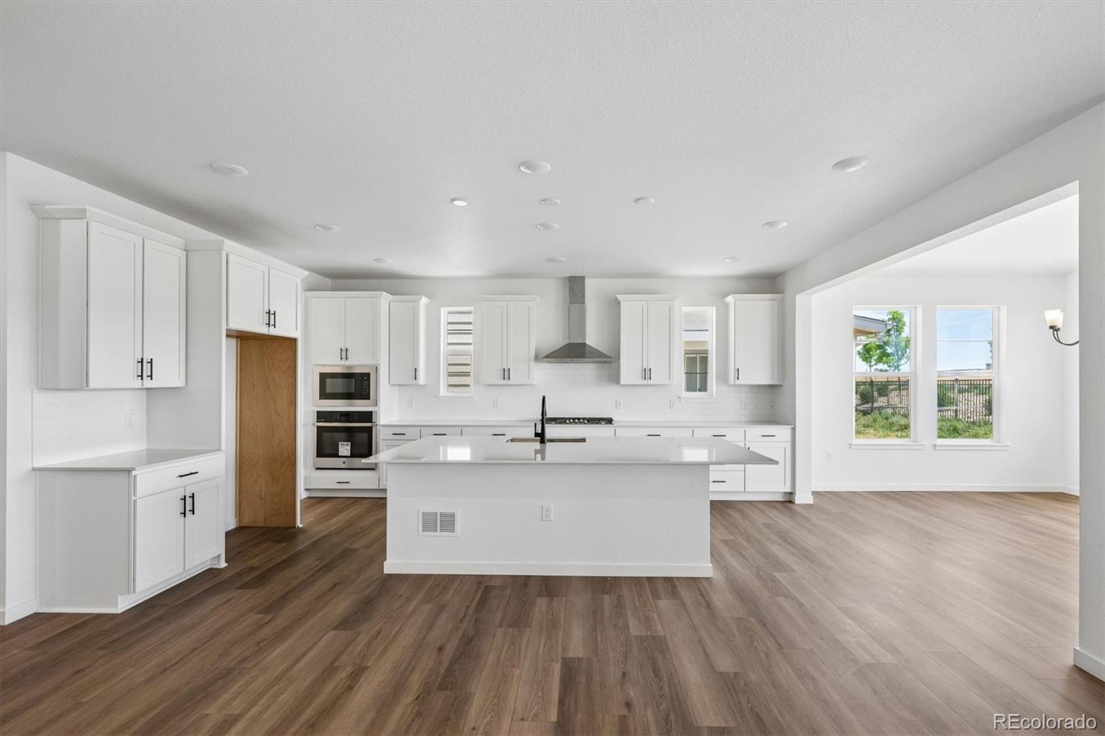 MLS Image #4 for 25264 e warren place,aurora, Colorado
