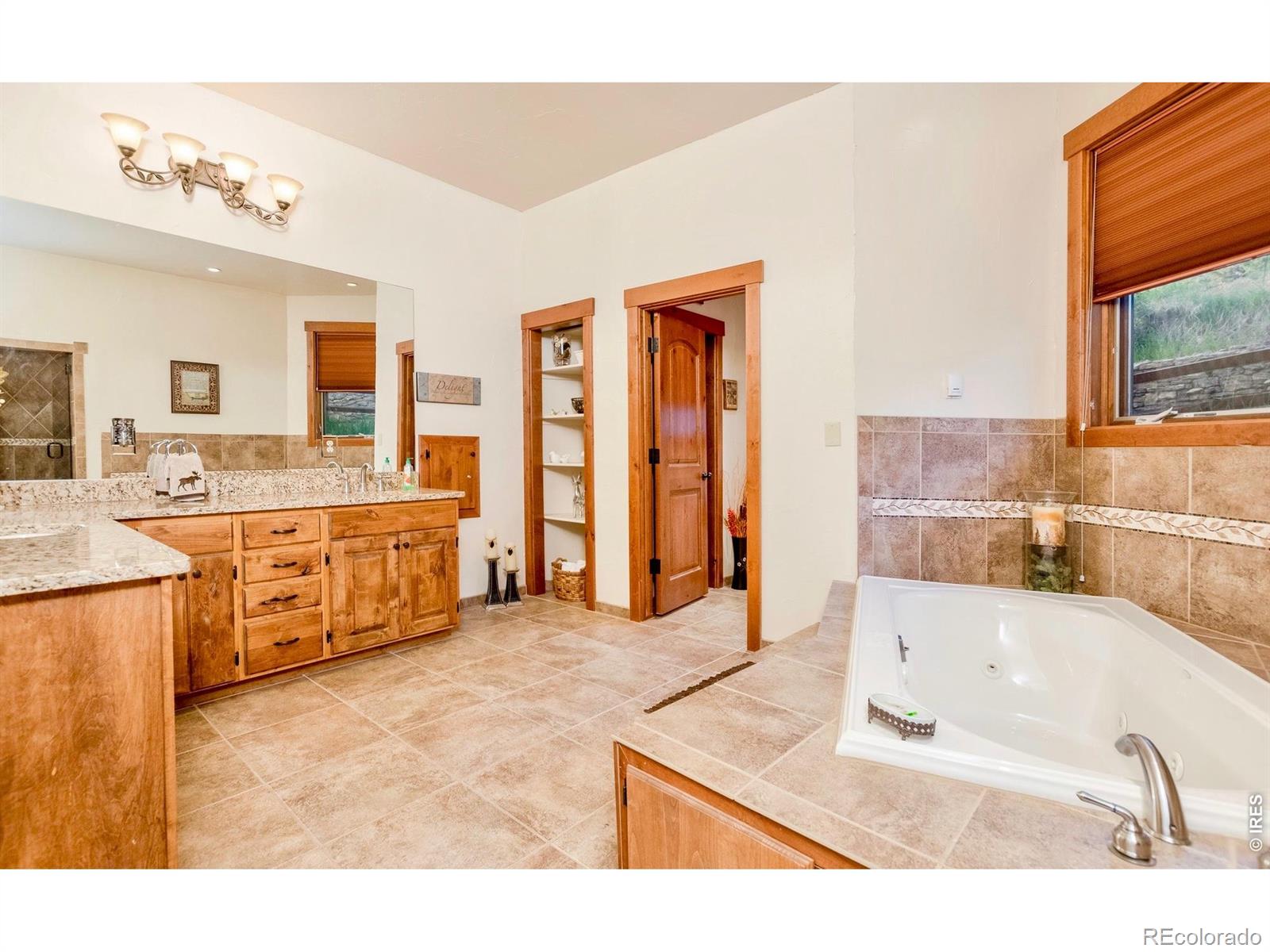 MLS Image #18 for 1471  jungfrau trail,estes park, Colorado