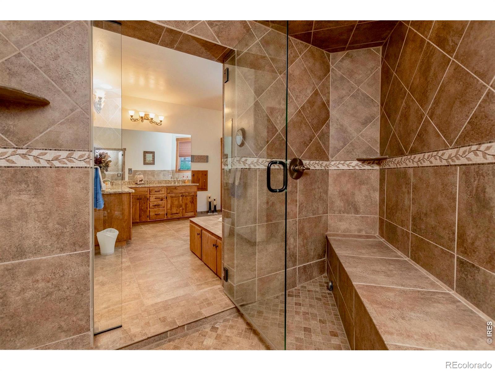 MLS Image #19 for 1471  jungfrau trail,estes park, Colorado