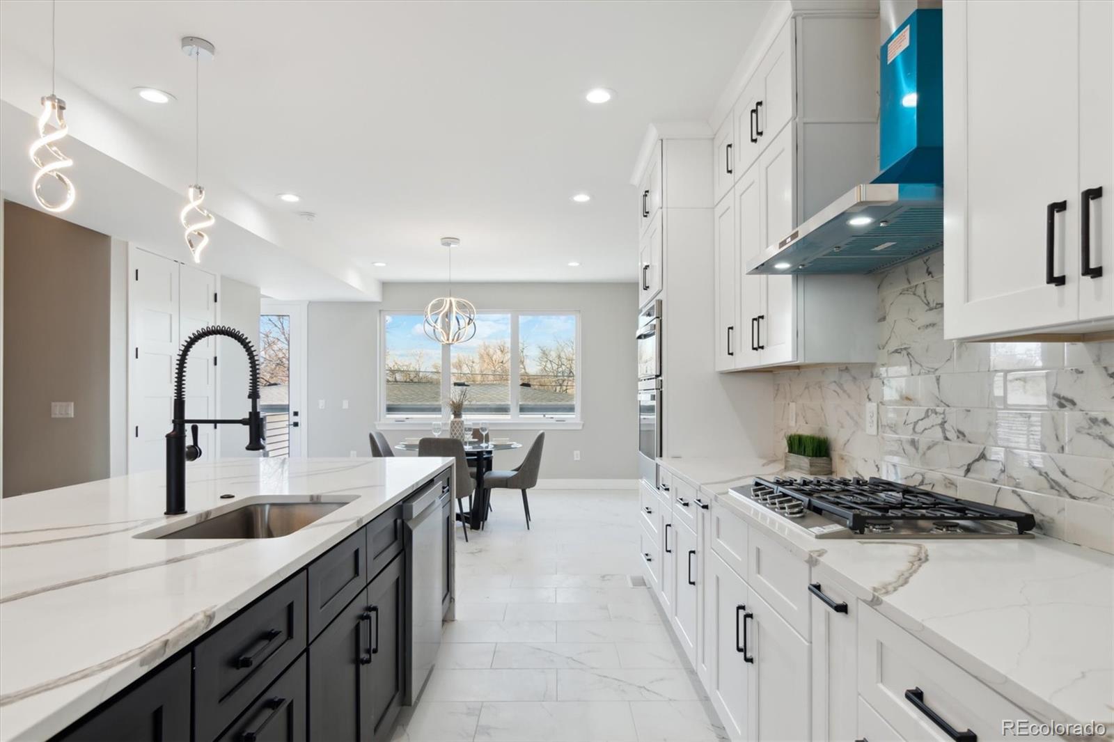 MLS Image #10 for 2319 s galapago street,denver, Colorado