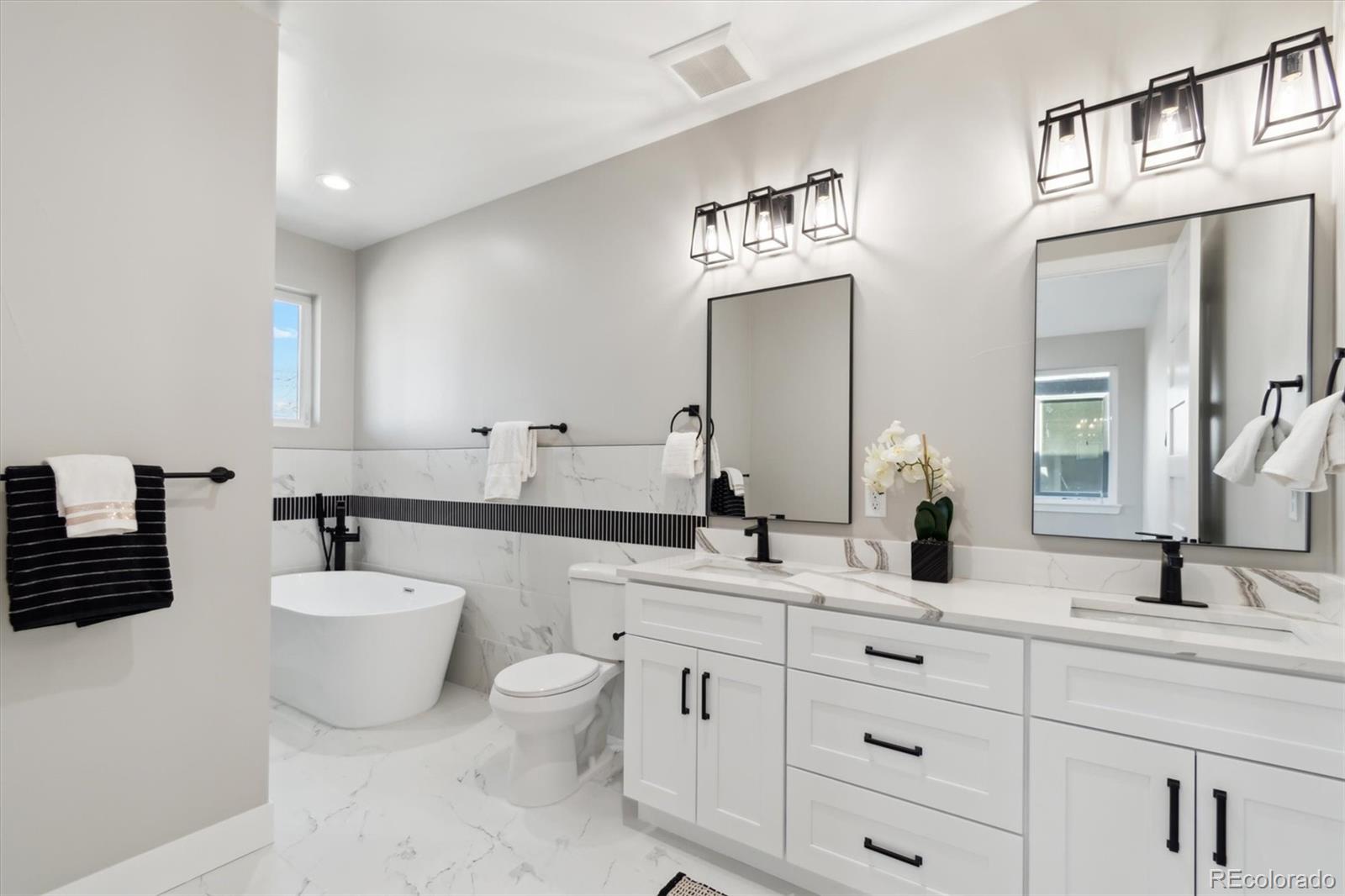 MLS Image #21 for 2319 s galapago street,denver, Colorado