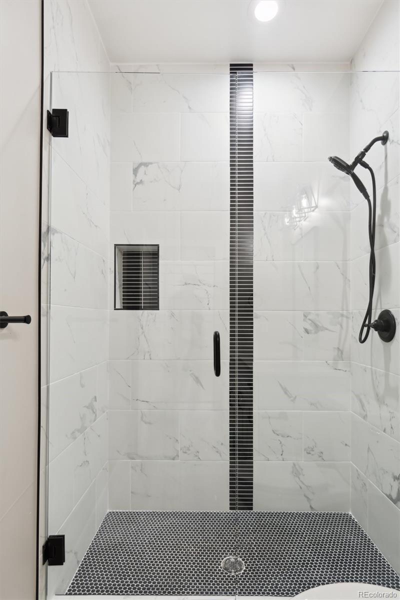 MLS Image #39 for 2319 s galapago street,denver, Colorado