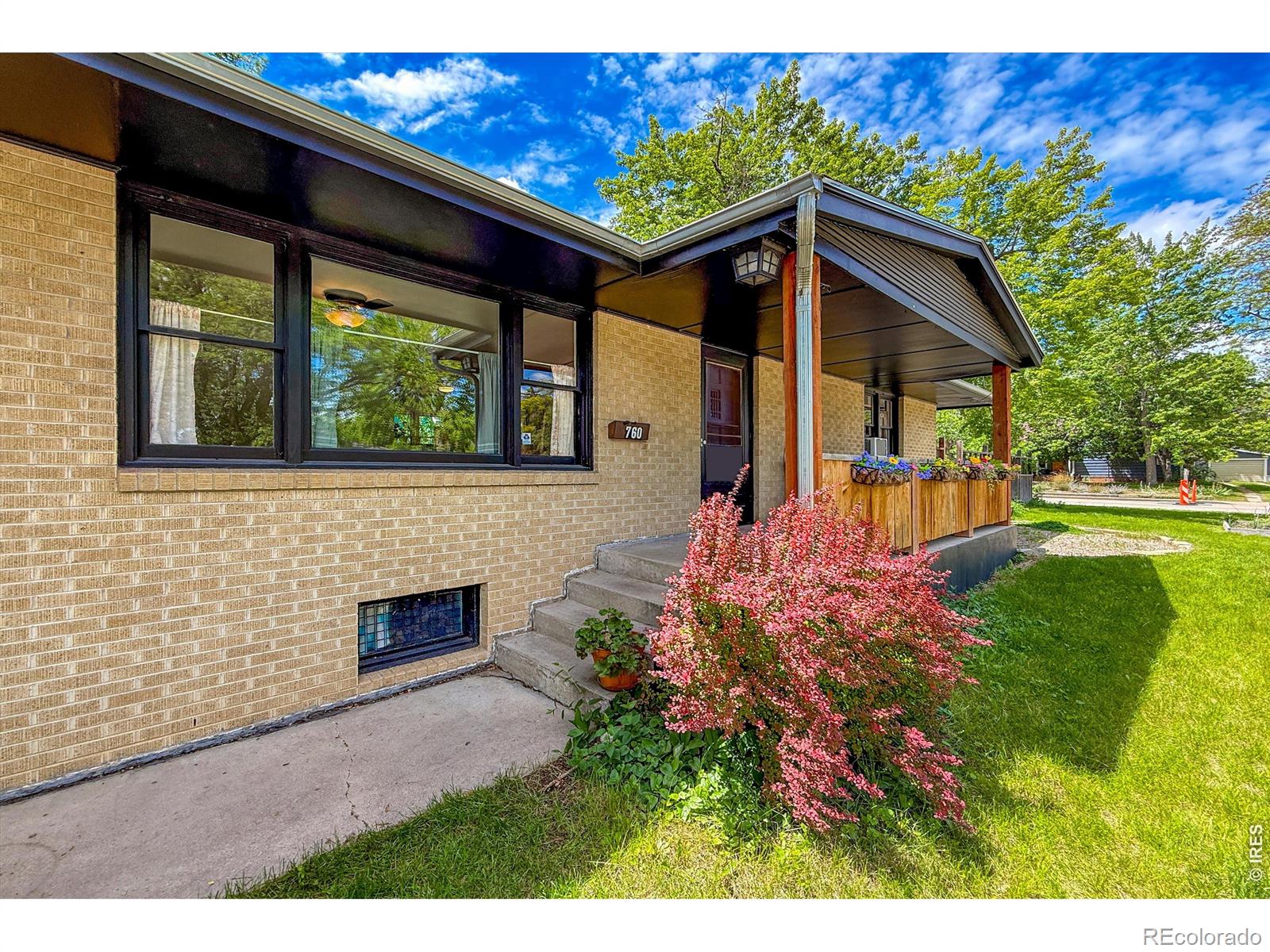 MLS Image #3 for 760  francis street,longmont, Colorado