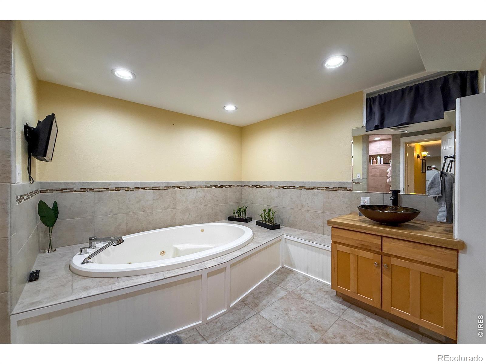MLS Image #33 for 760  francis street,longmont, Colorado