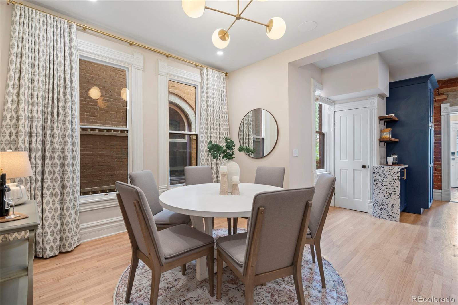 MLS Image #11 for 219 w 1st avenue,denver, Colorado