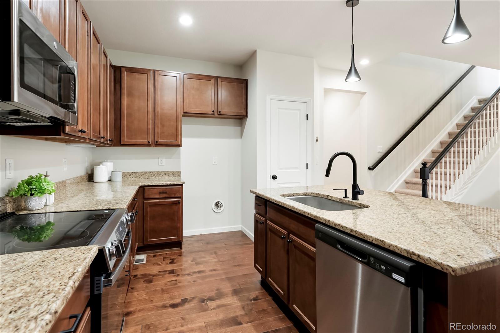 MLS Image #10 for 7367 s pennsylvania street,littleton, Colorado