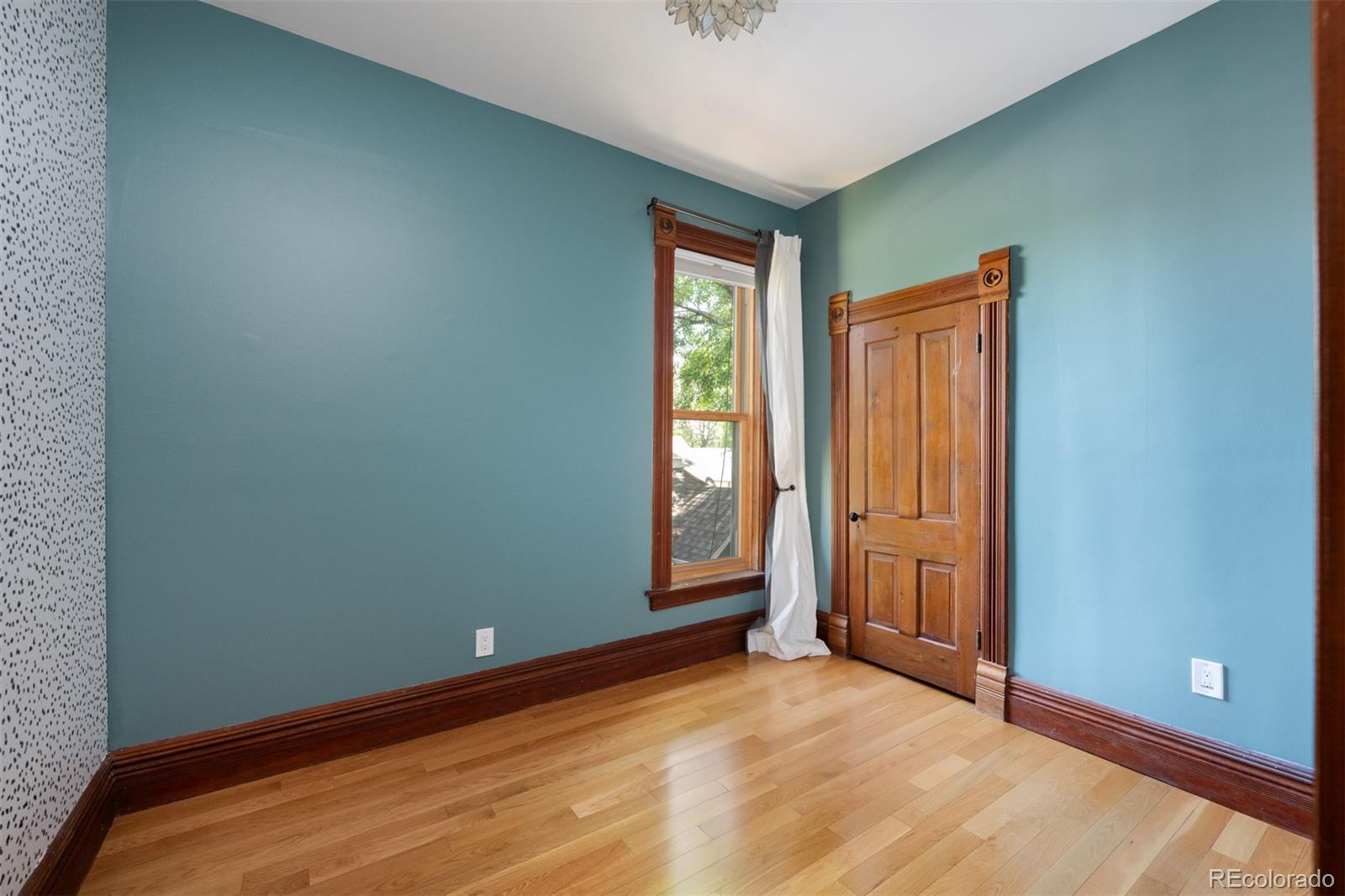 MLS Image #36 for 2536 n gilpin street,denver, Colorado