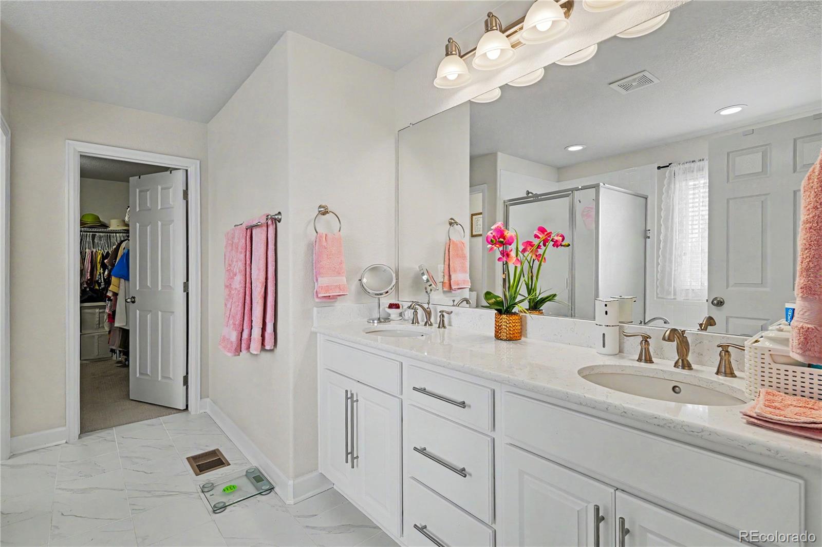 MLS Image #12 for 25064 e archer place,aurora, Colorado