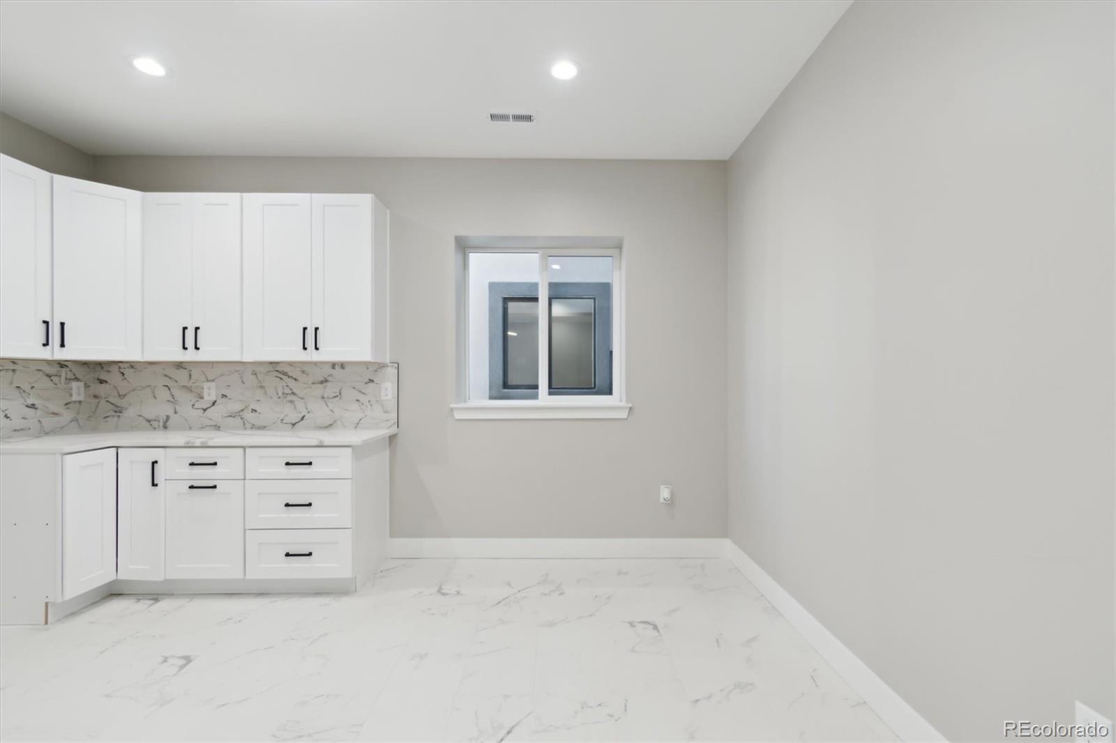 MLS Image #37 for 2321 s galapago street,denver, Colorado