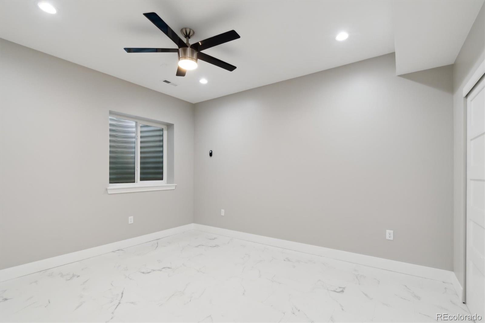 MLS Image #41 for 2321 s galapago street,denver, Colorado