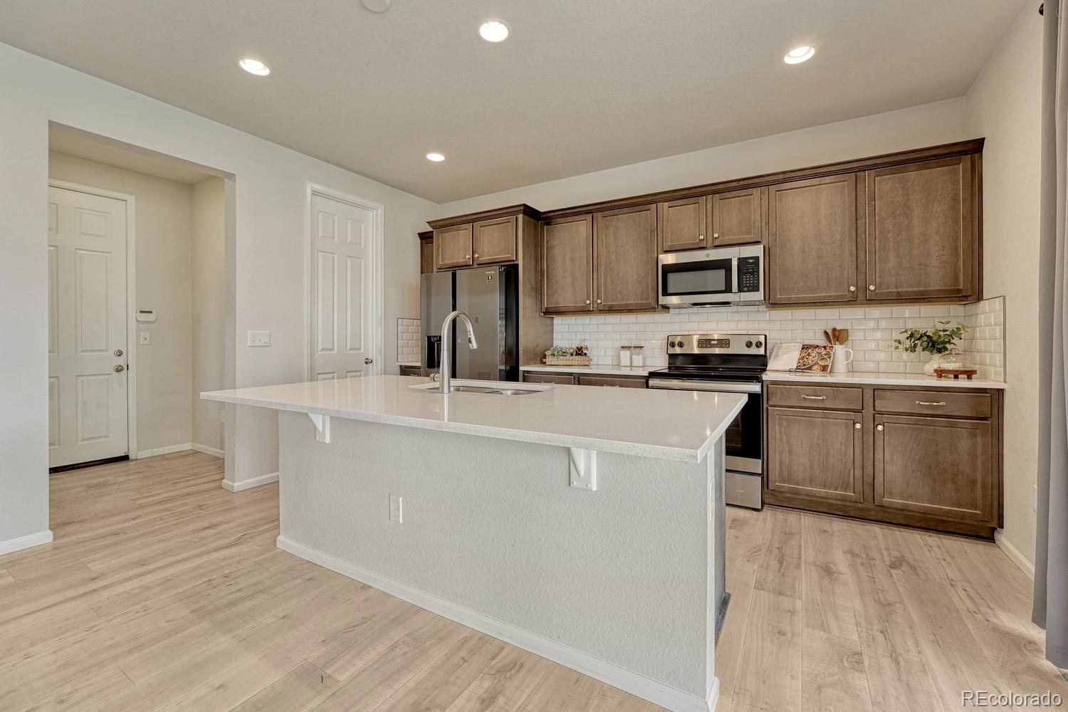 MLS Image #16 for 9167  rio lado street,littleton, Colorado