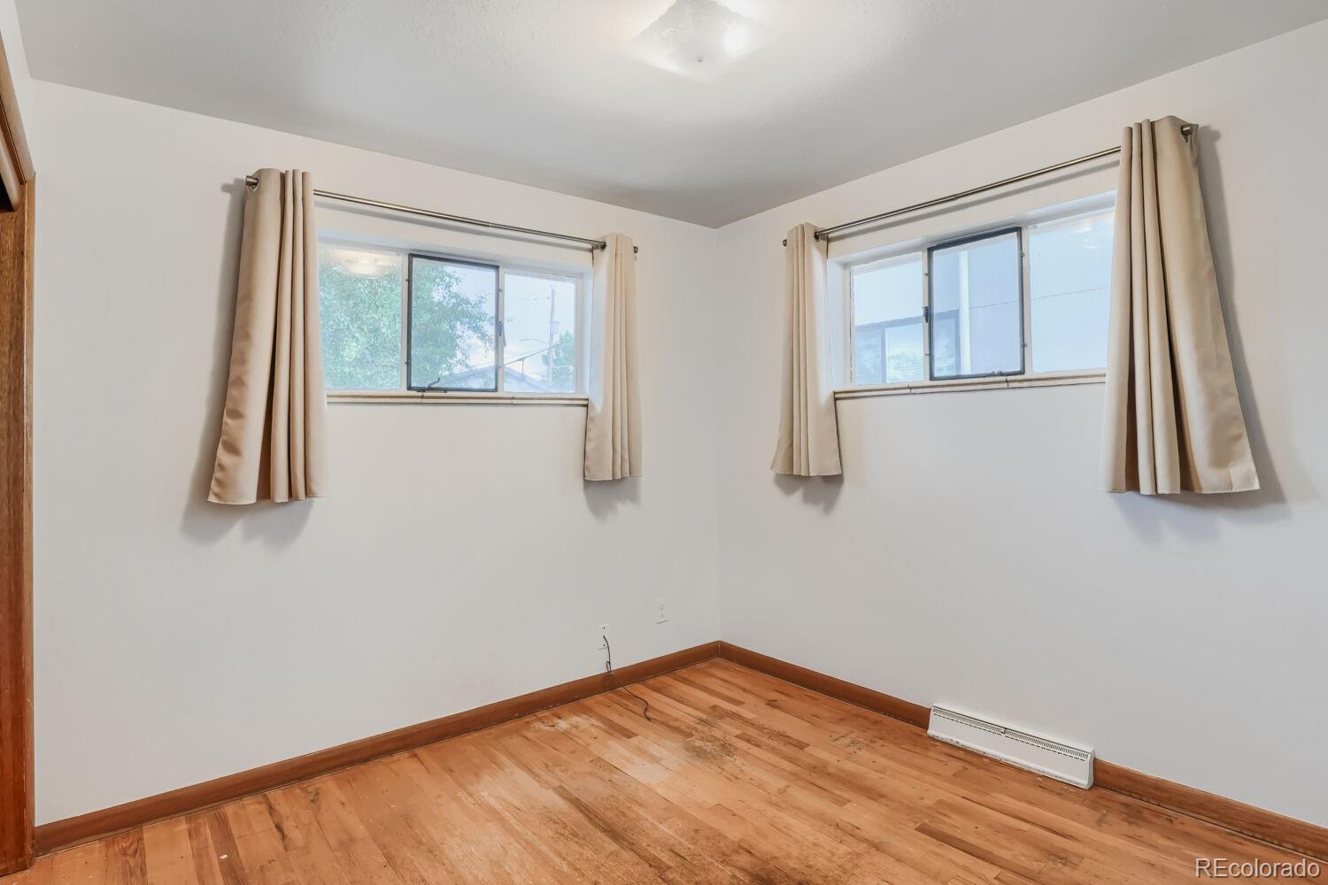 MLS Image #11 for 3024 w scott place,denver, Colorado