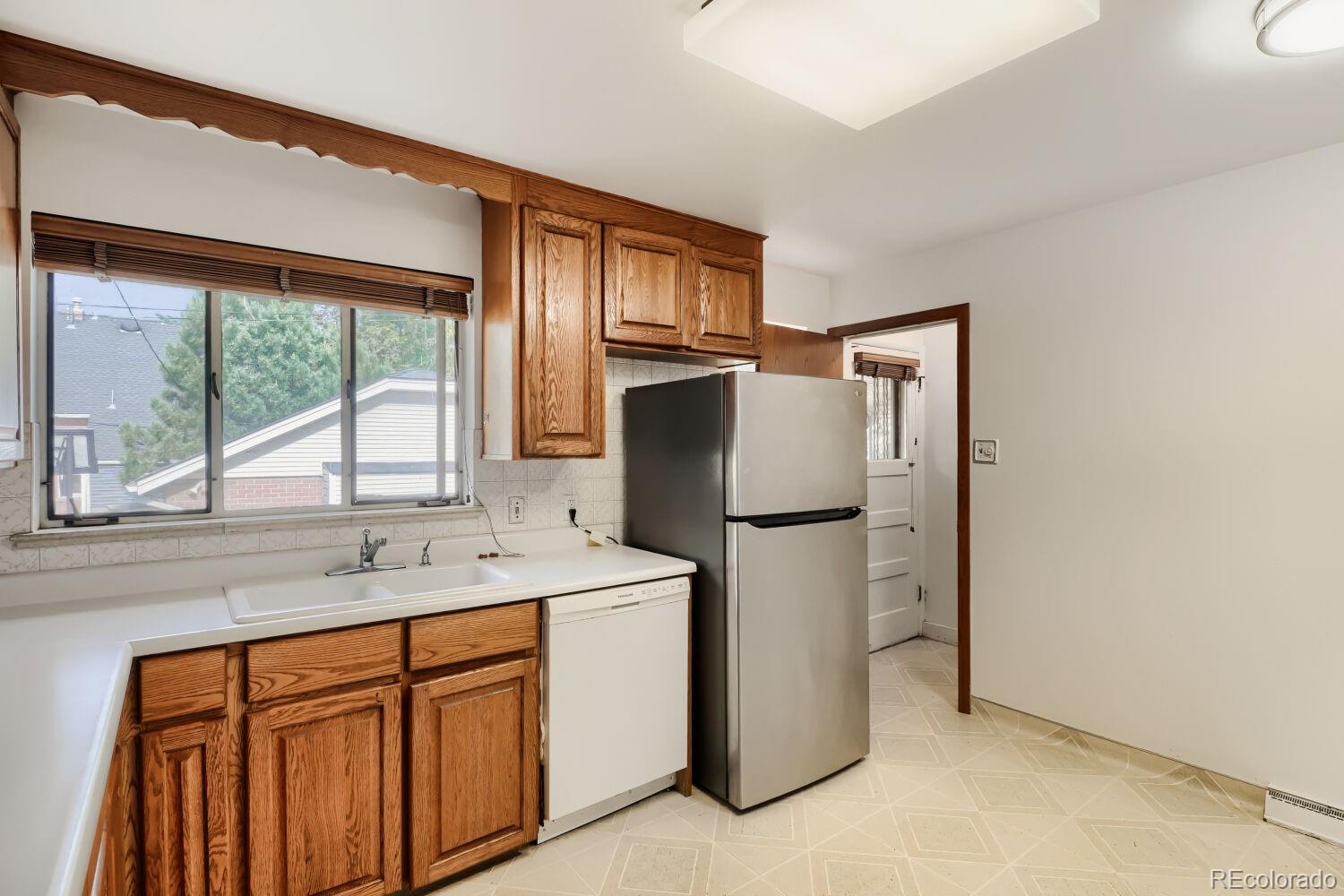 MLS Image #6 for 3024 w scott place,denver, Colorado