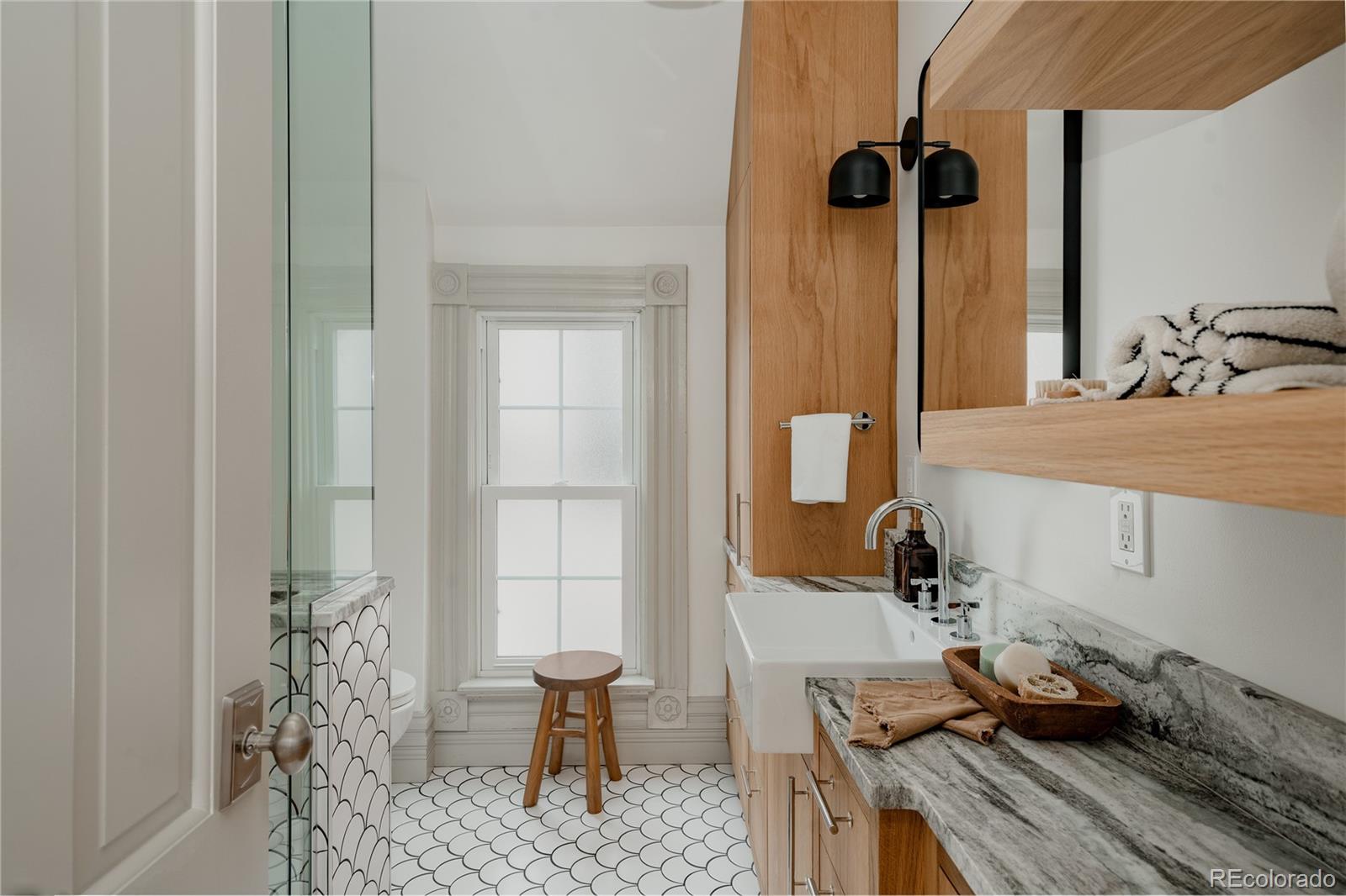 MLS Image #25 for 2339 n emerson street,denver, Colorado