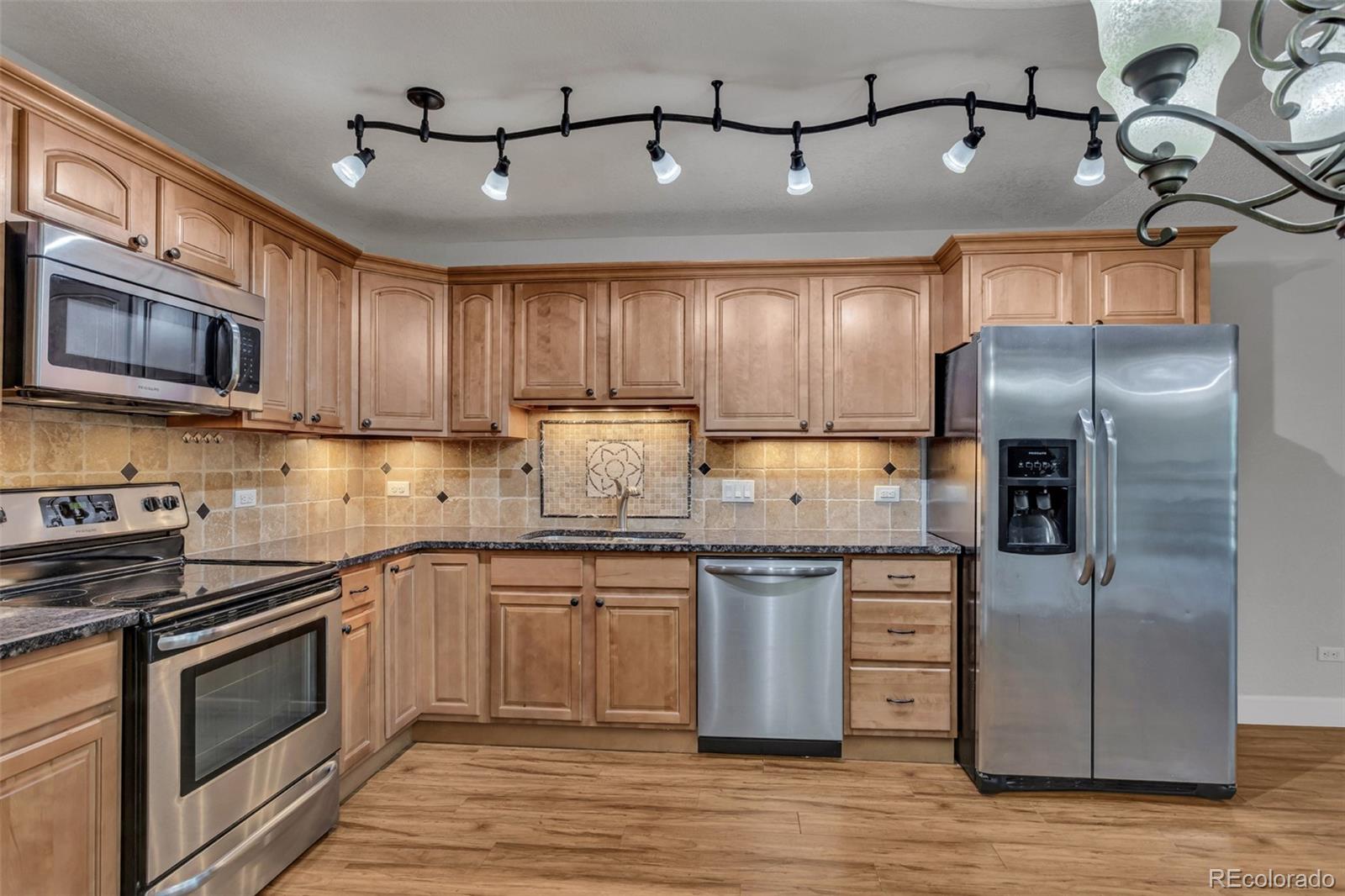 MLS Image #4 for 9180 e center avenue 7c,denver, Colorado