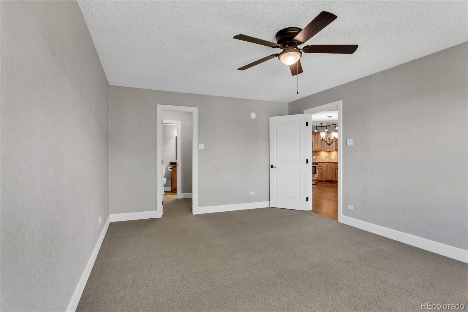 MLS Image #7 for 9180 e center avenue 7c,denver, Colorado