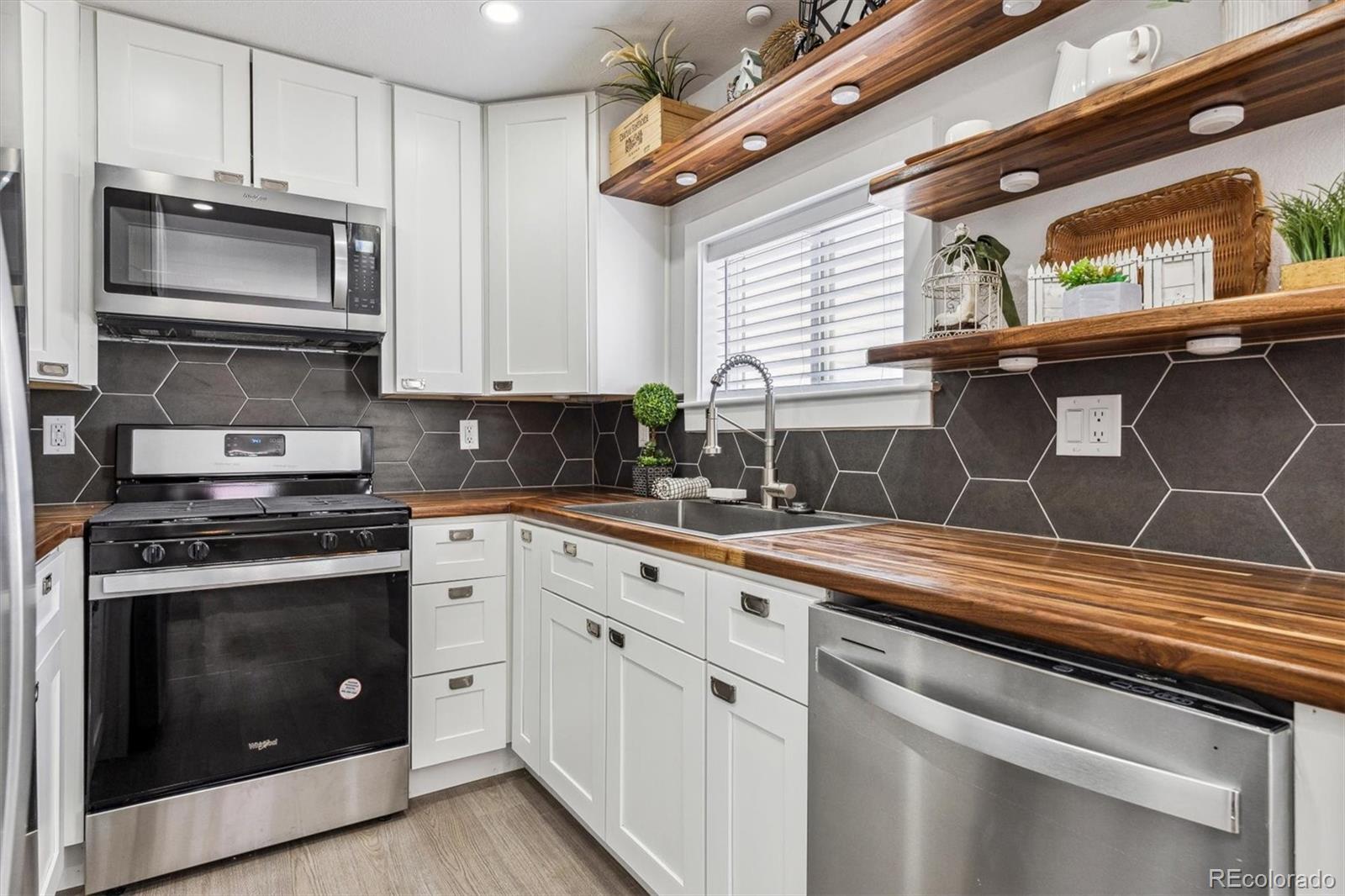 MLS Image #13 for 20 s harlan street,lakewood, Colorado