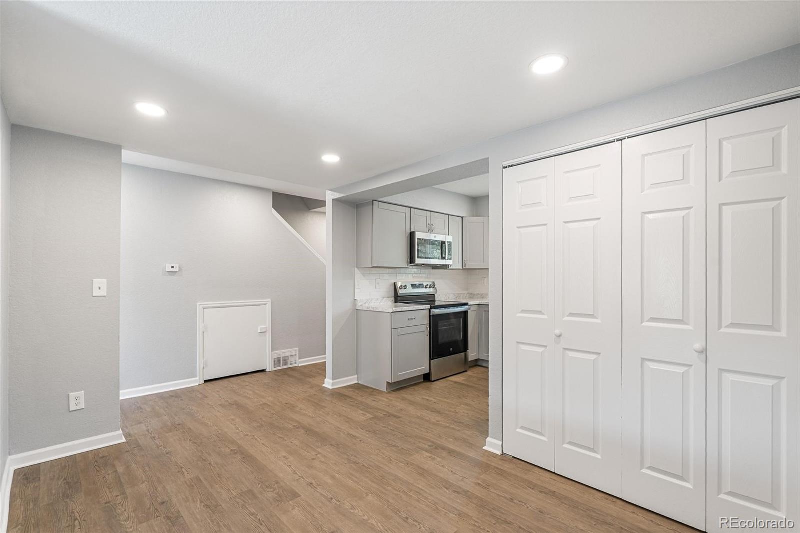 MLS Image #10 for 1286 s troy street,aurora, Colorado