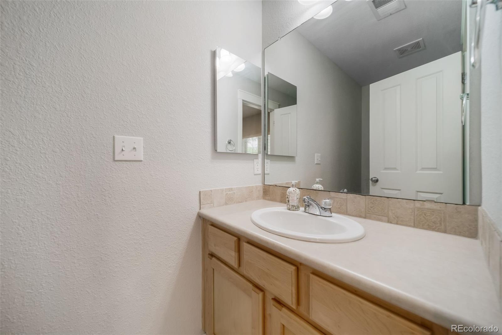 MLS Image #6 for 4547 w 37th avenue,denver, Colorado