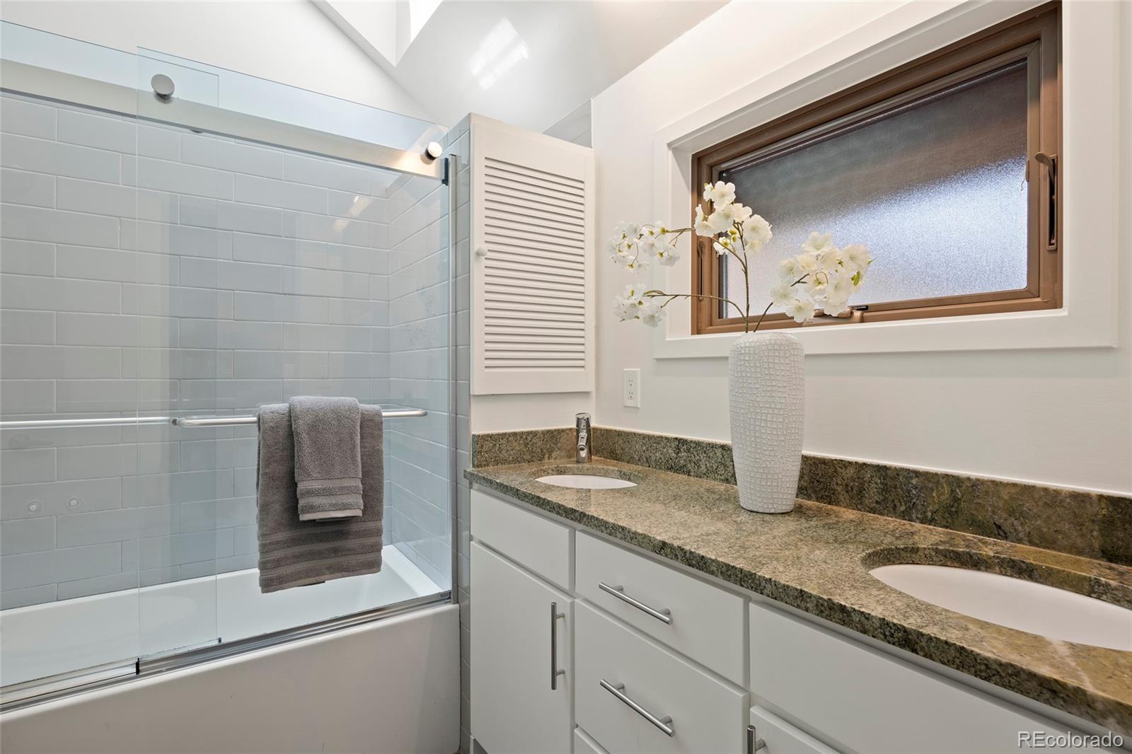 MLS Image #18 for 738 n corona street,denver, Colorado