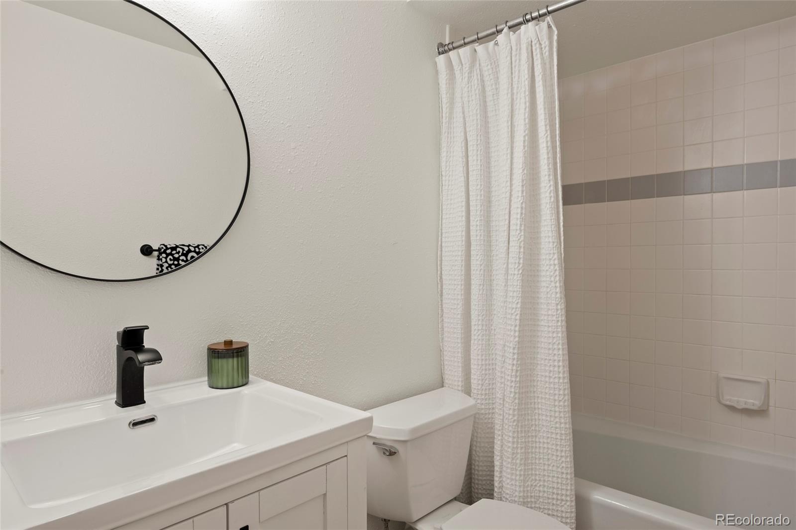 MLS Image #24 for 738 n corona street,denver, Colorado