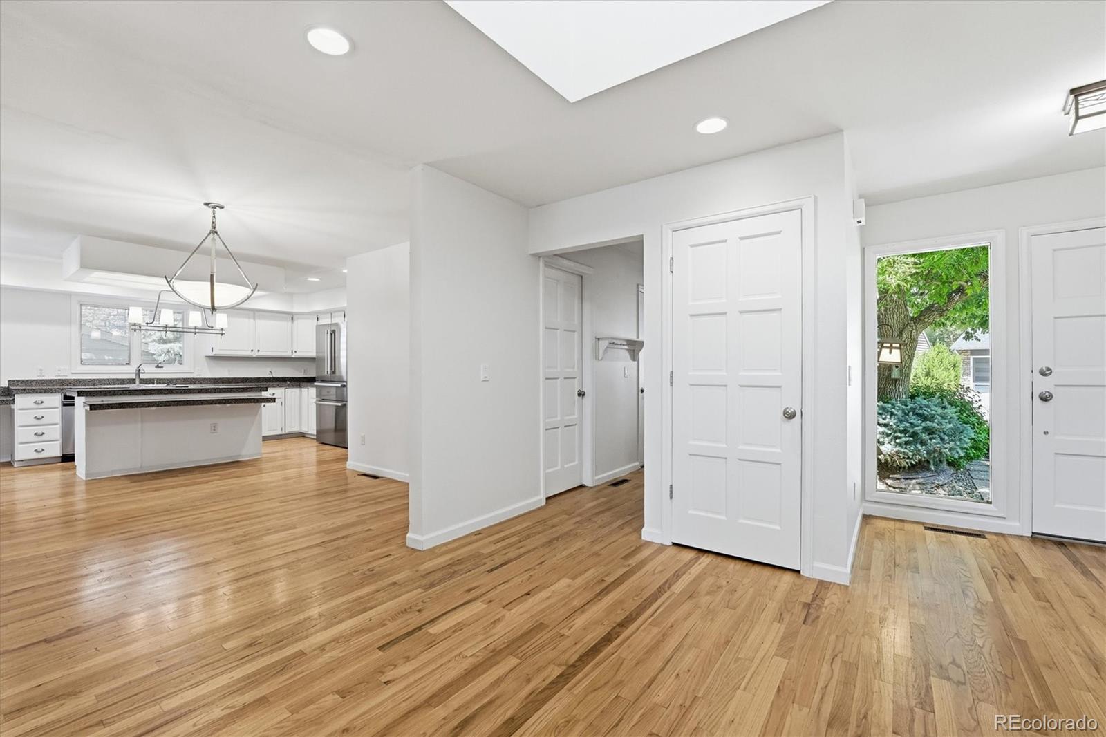 MLS Image #4 for 1520 w briarwood avenue,littleton, Colorado