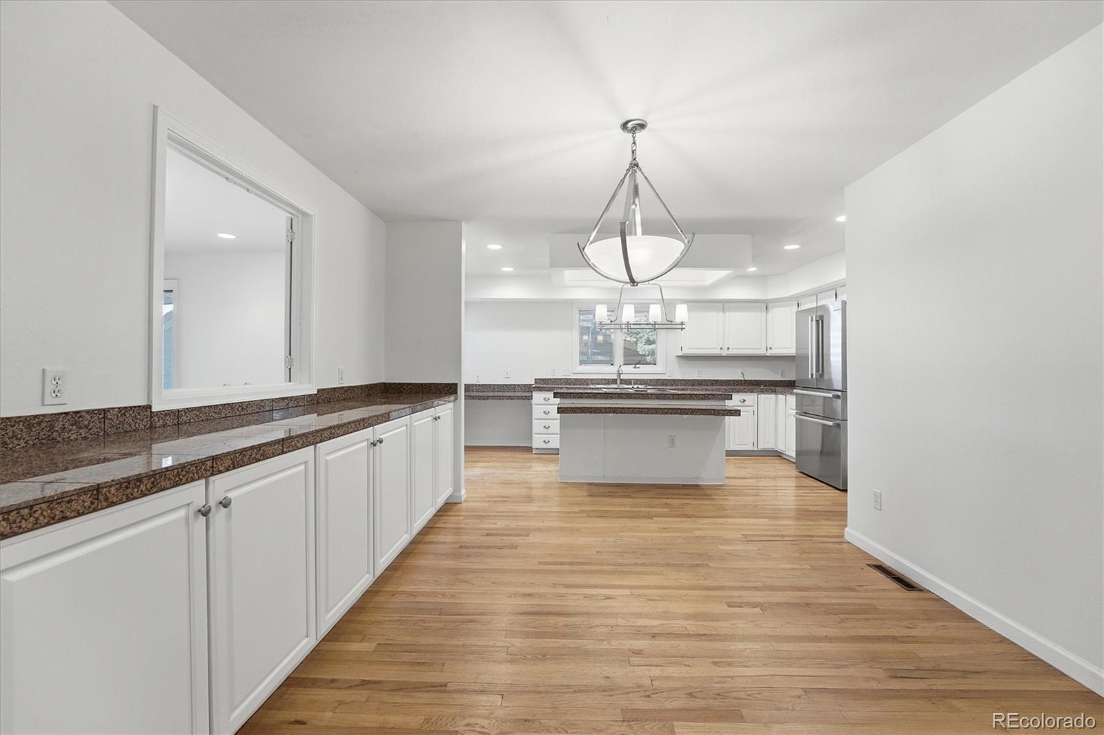 MLS Image #8 for 1520 w briarwood avenue,littleton, Colorado
