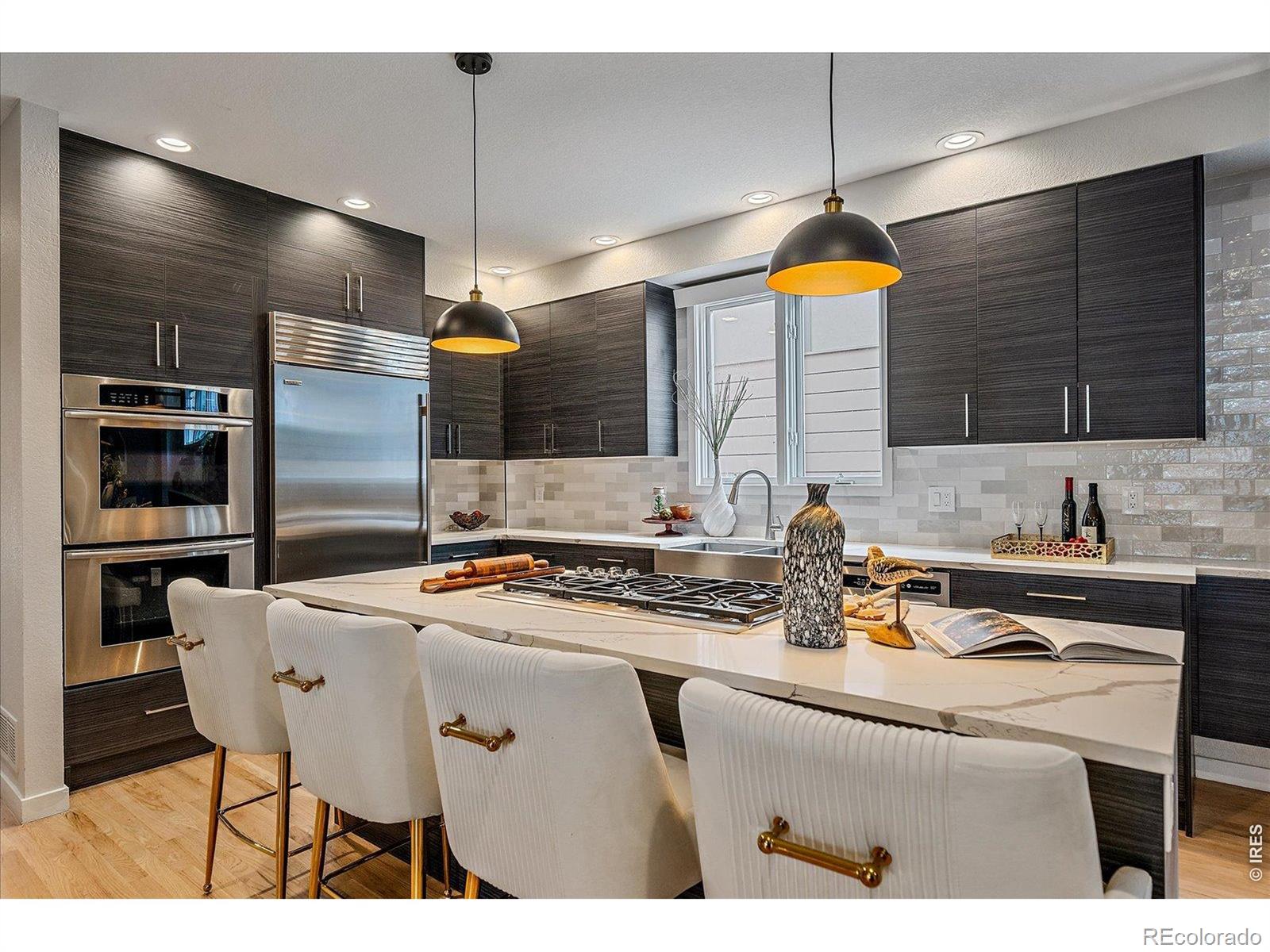 MLS Image #13 for 467  harrison street,denver, Colorado