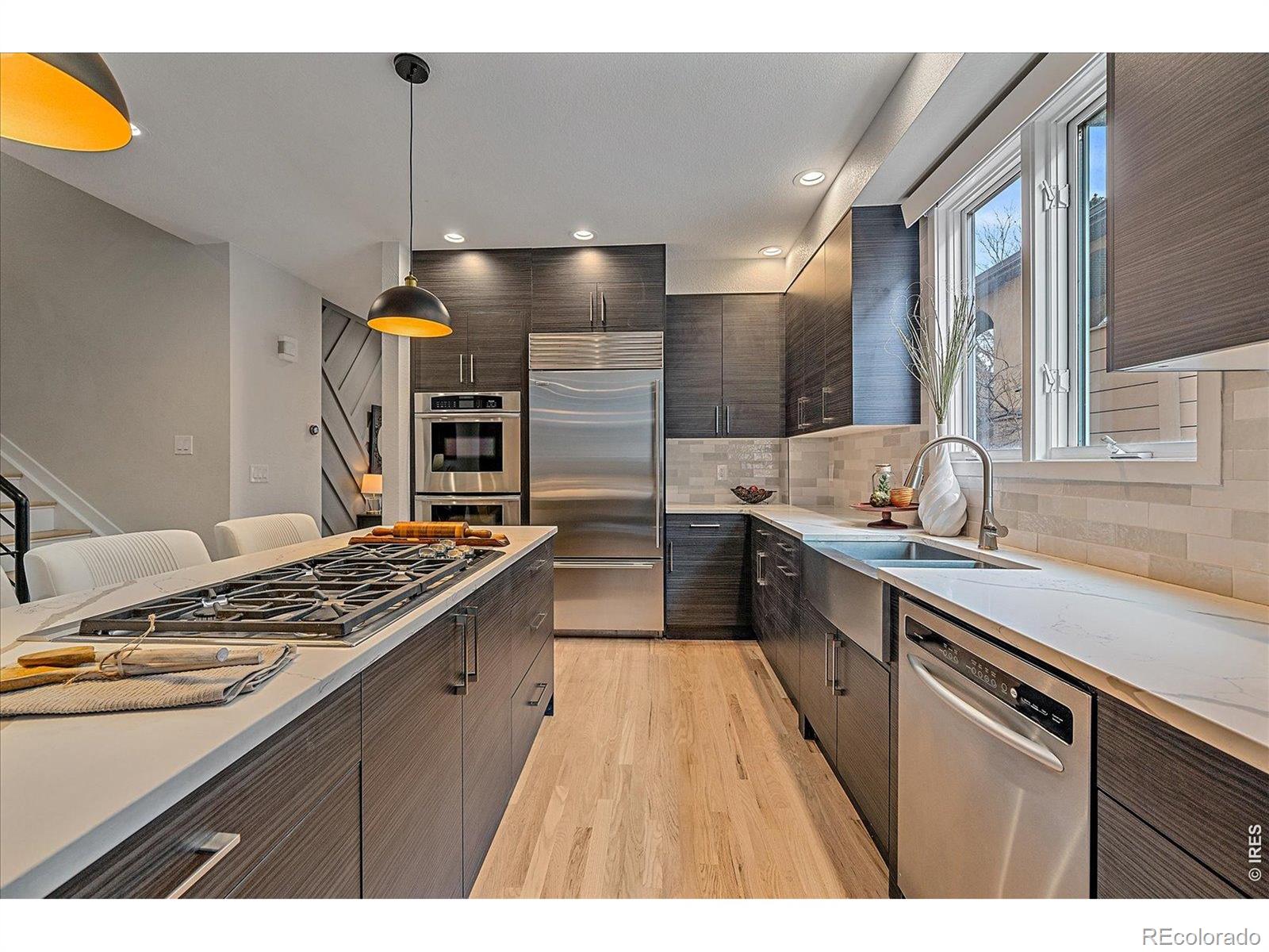 MLS Image #15 for 467  harrison street,denver, Colorado