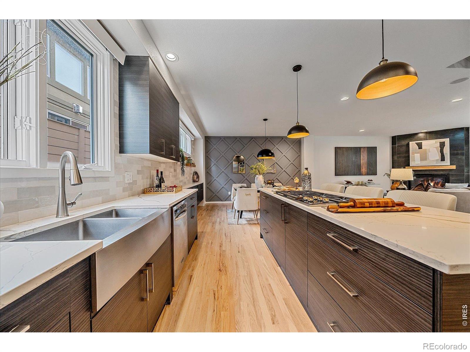 MLS Image #16 for 467  harrison street,denver, Colorado