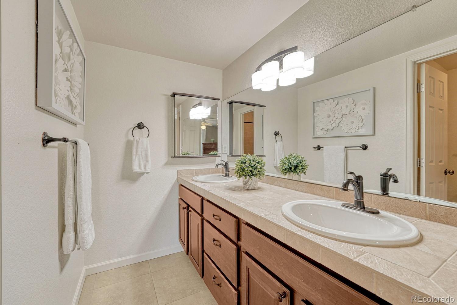 MLS Image #30 for 5316 s oak way,littleton, Colorado