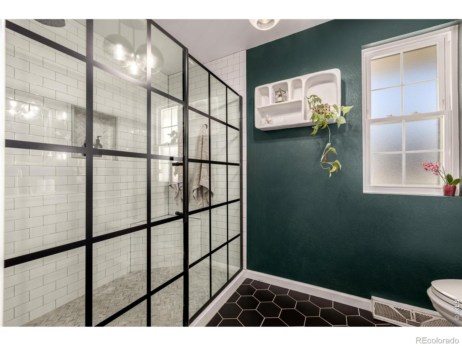 MLS Image #21 for 8630 e kenyon avenue,denver, Colorado
