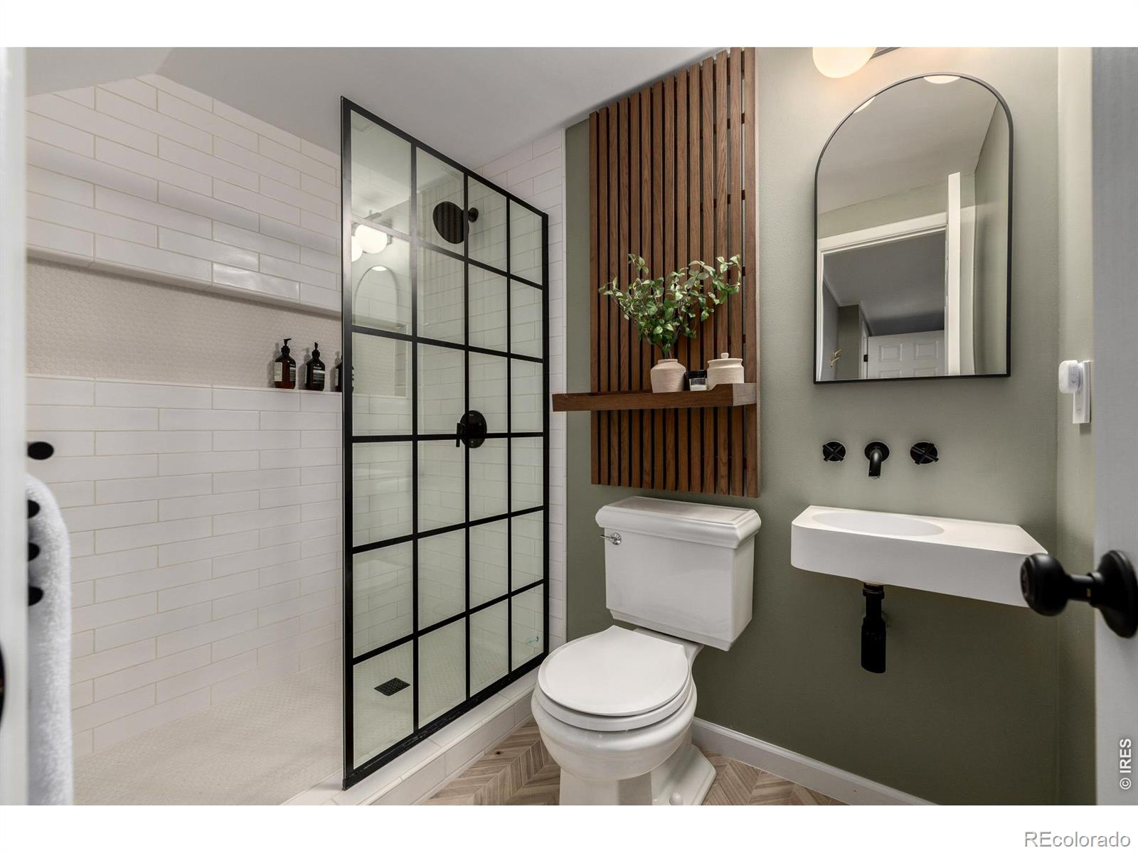 MLS Image #31 for 8630 e kenyon avenue,denver, Colorado