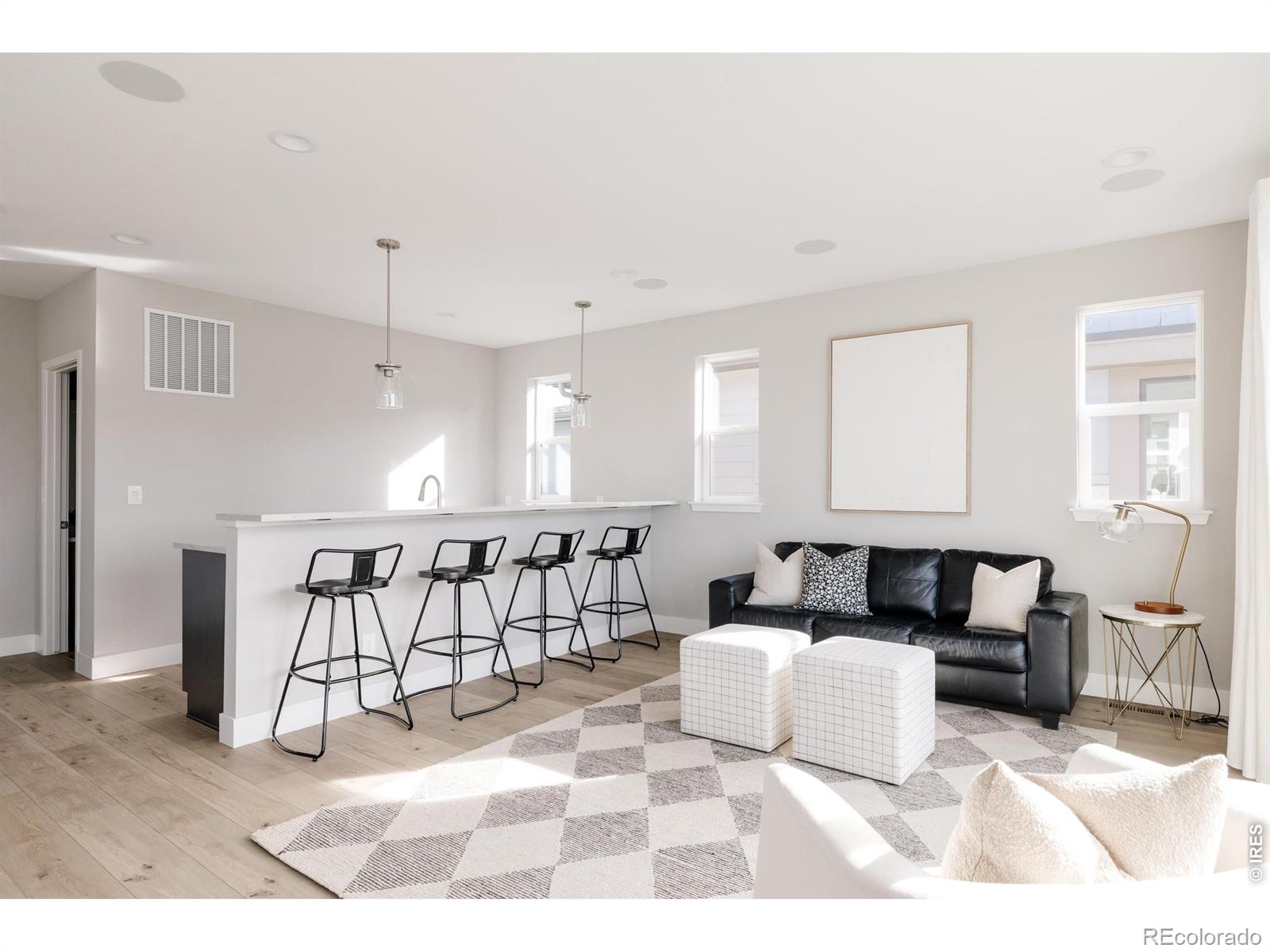 MLS Image #26 for 6358 n elmira court,denver, Colorado