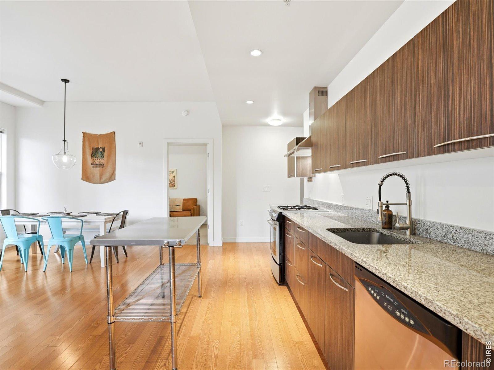 MLS Image #13 for 410  acoma street,denver, Colorado
