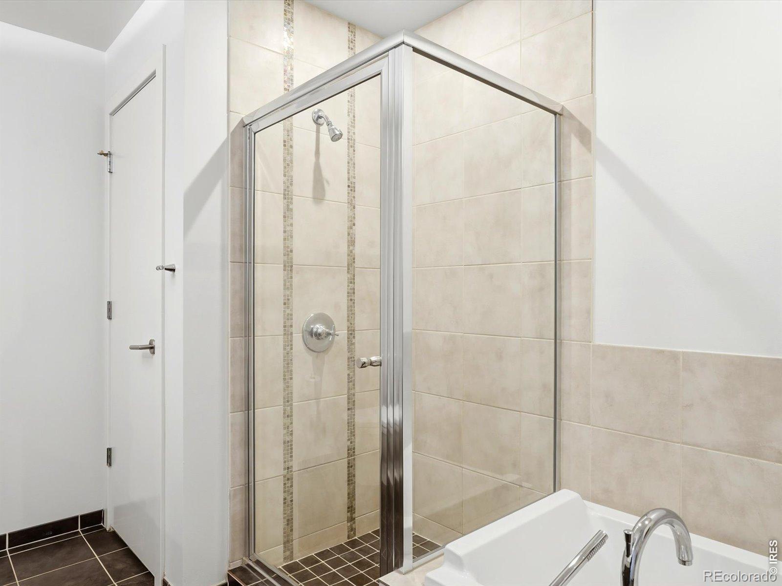 MLS Image #19 for 410  acoma street,denver, Colorado