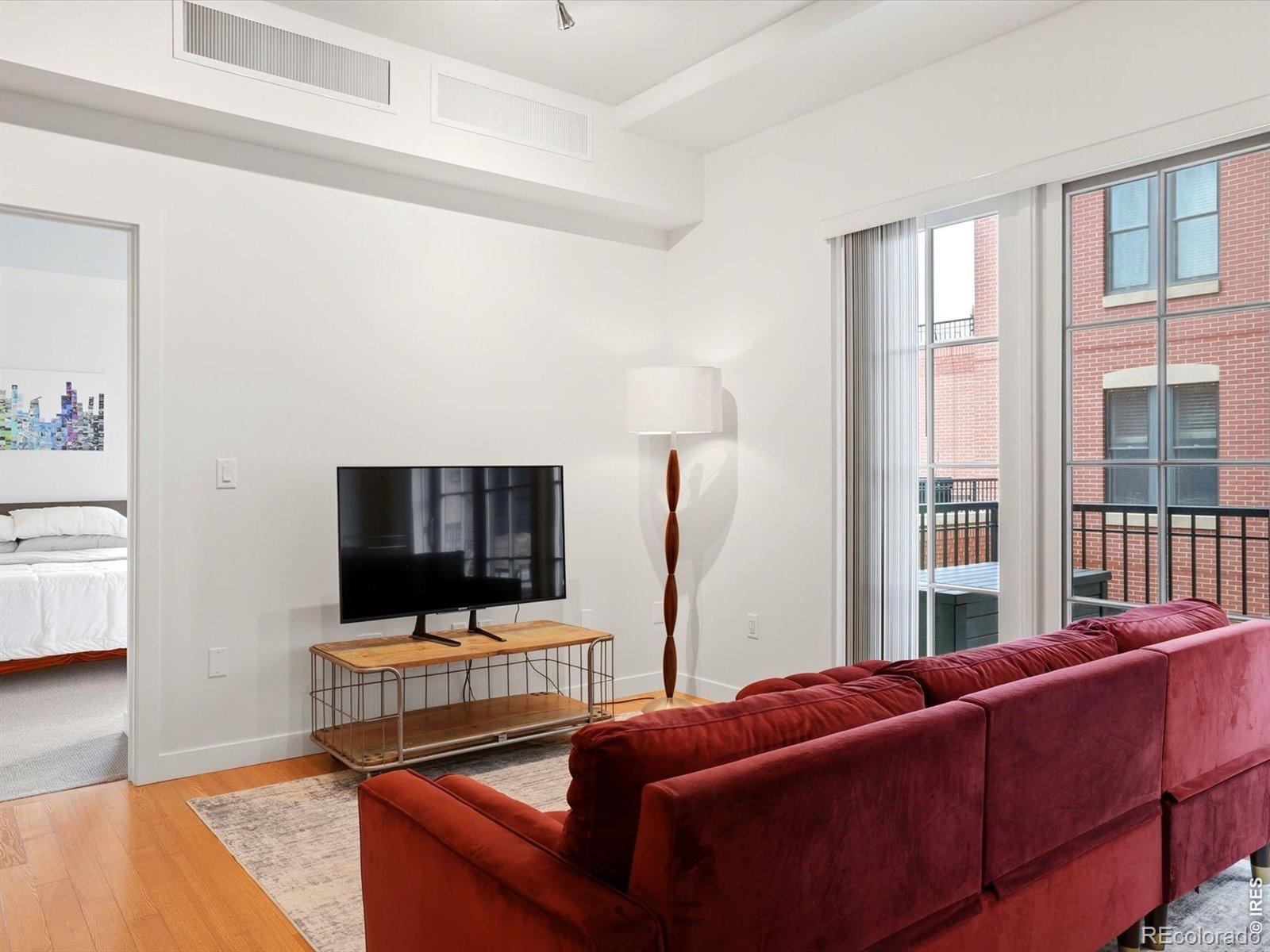 MLS Image #9 for 410  acoma street,denver, Colorado